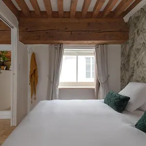 https://mihotel-georges.hotels-rhonealpes.com